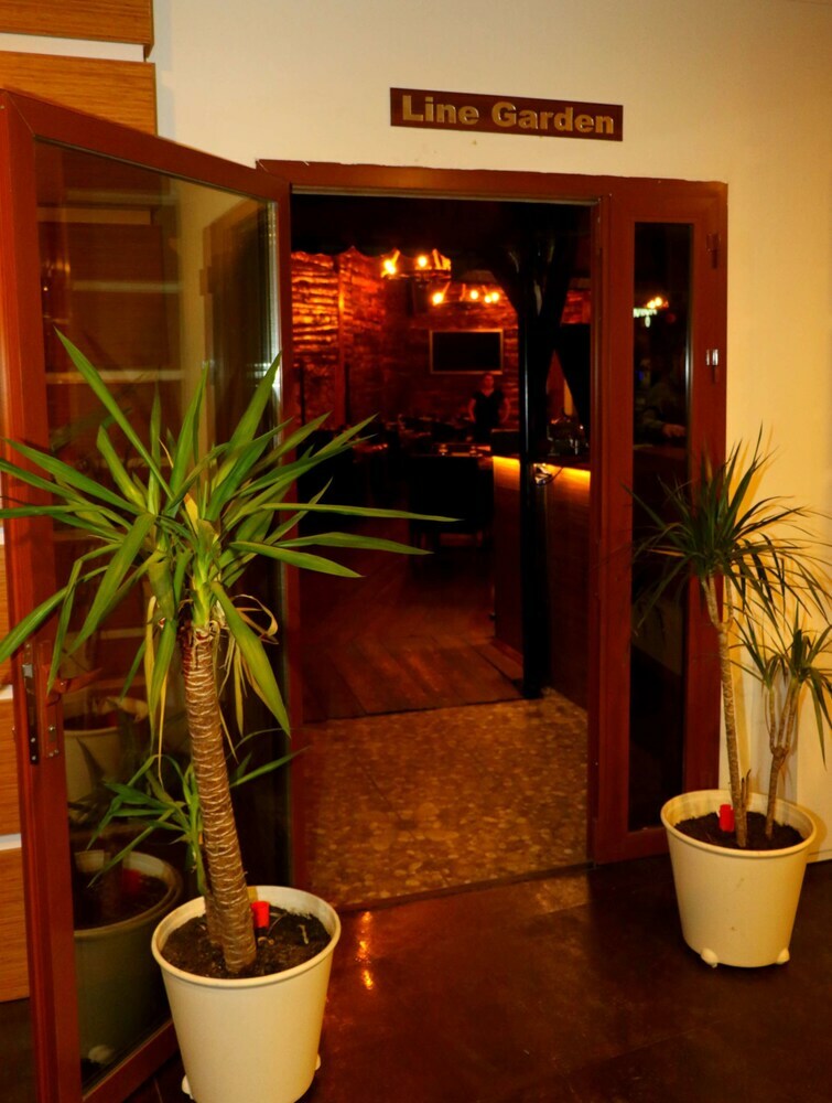 Bed & Breakfast Line Suite Hotel