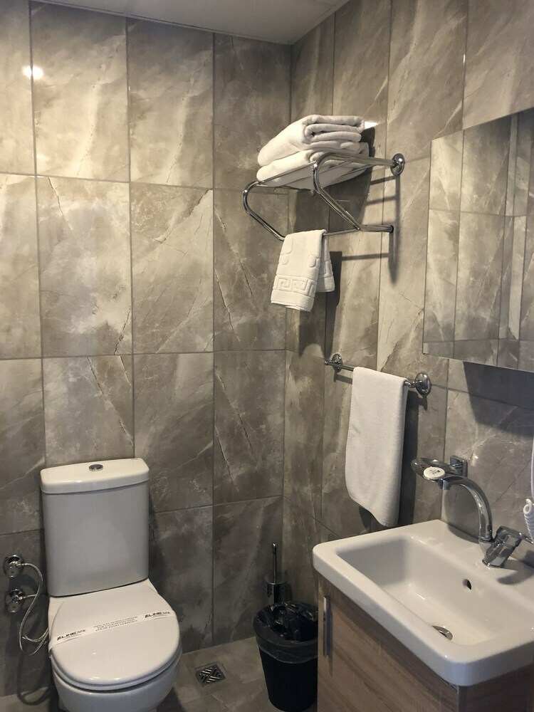 Bed & Breakfast Line Suite Hotel