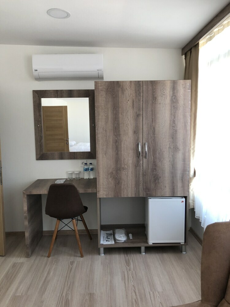 Bed & Breakfast Line Suite Hotel