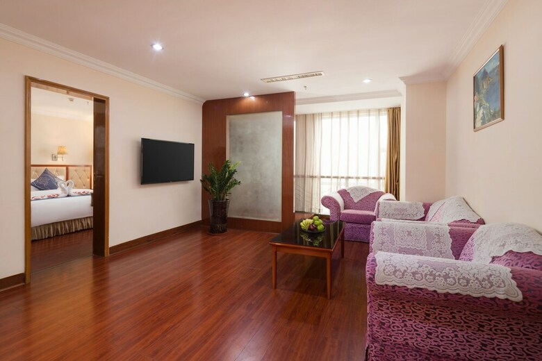 Xinyuan Hot Spring Hotel