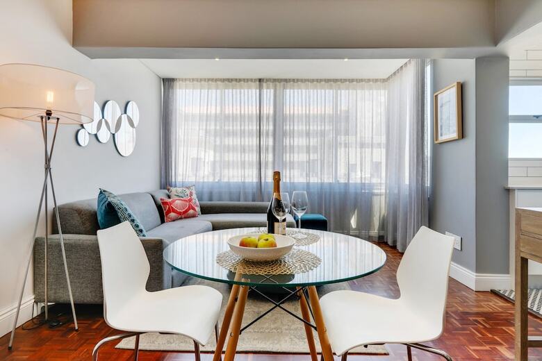 Mouille Point Apartment
