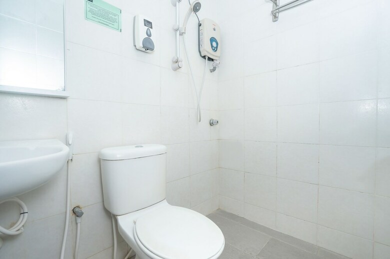 Oyo 752 Ridel Hotel Kota Bharu