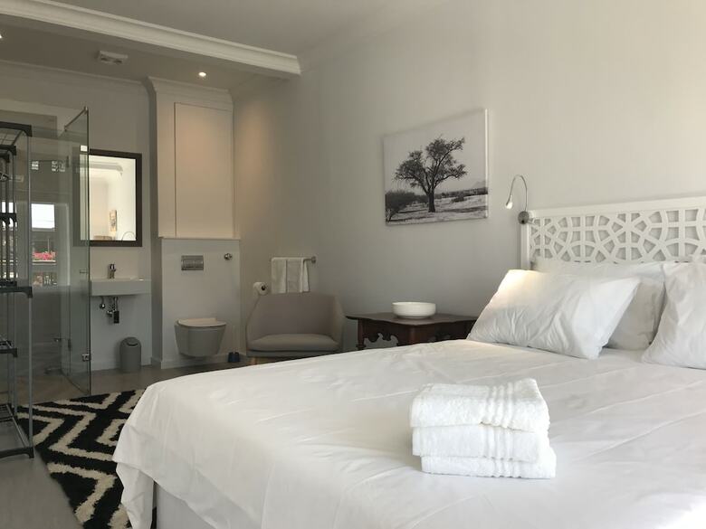 De Waterkant Piazza Apartments