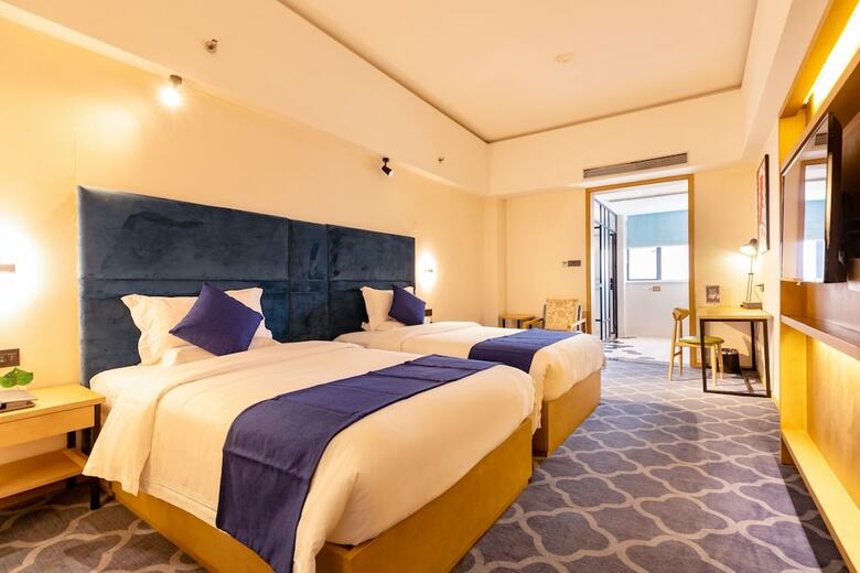 Shenzhen Flight One Hotel