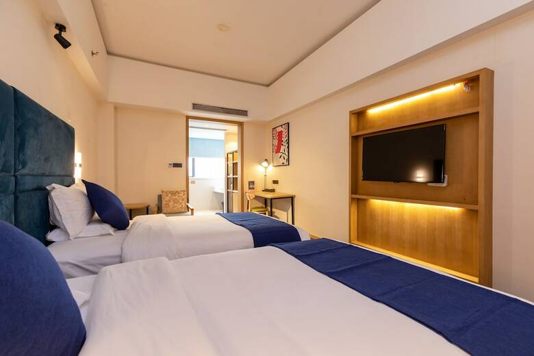 Shenzhen Flight One Hotel