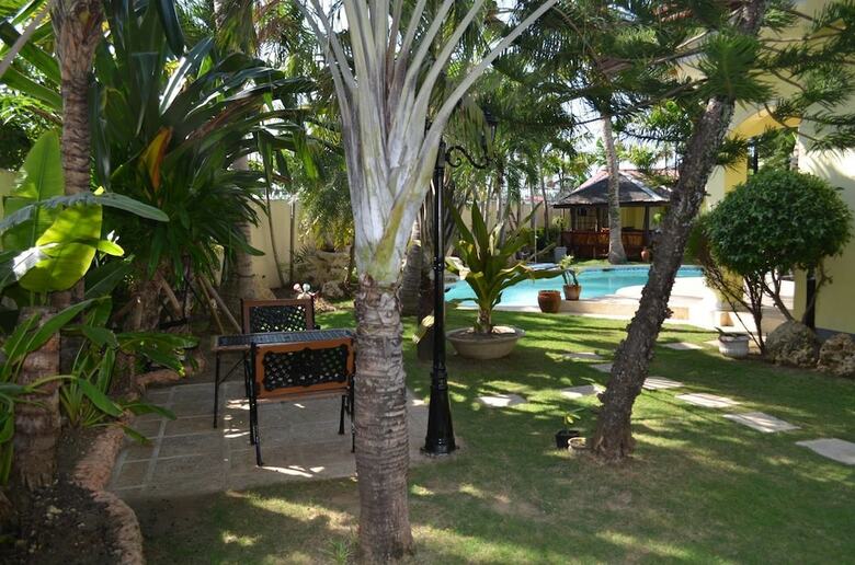Kim Beatriz Compound