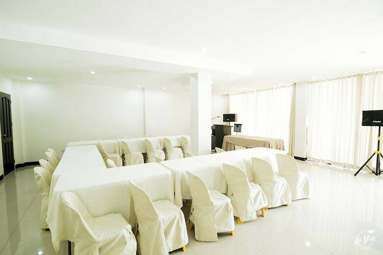 Hotel Happy Home Budgetel