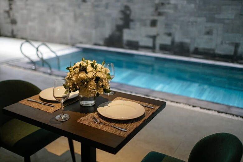 Satya Hotel