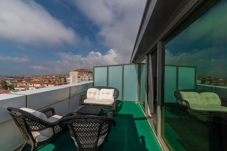 Elotte Palace Hotel