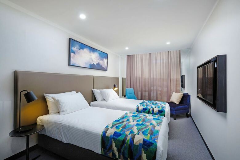 Mantra Albury Hotel