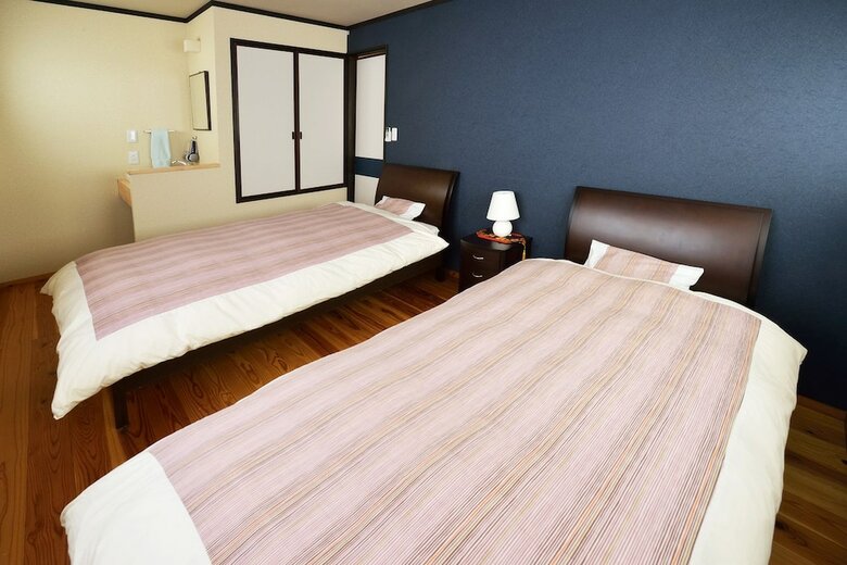 Karaku Inn