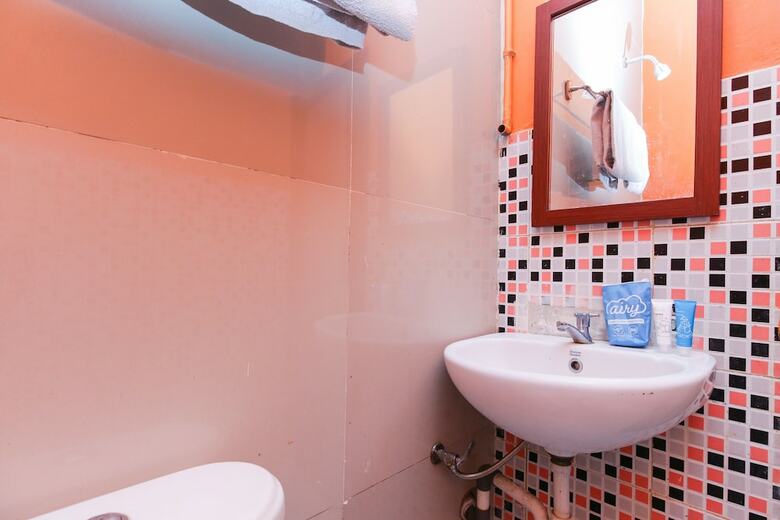 Hotel Airy Bandara Juanda Sedati Sidoarjo