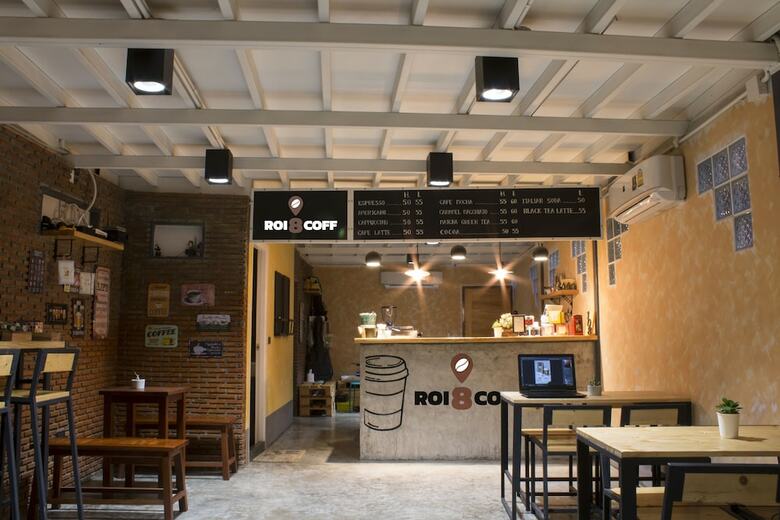 Hostal Roi 8 Host