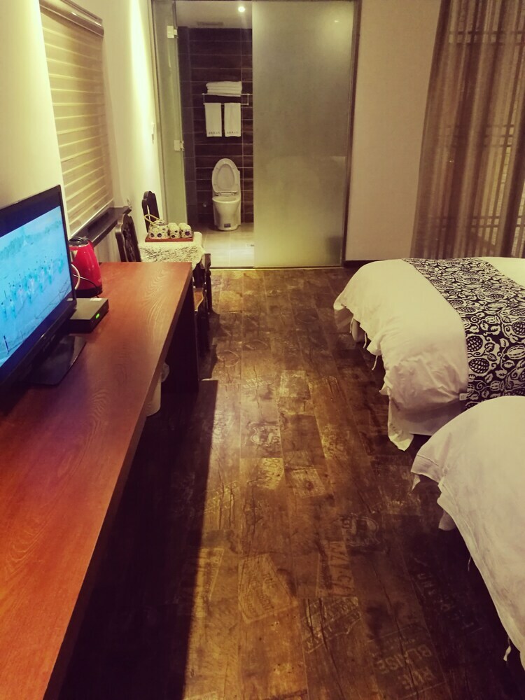 Posada Wuzhen Shingle Hotel