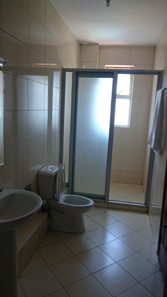 Tomax Apartments Brooks