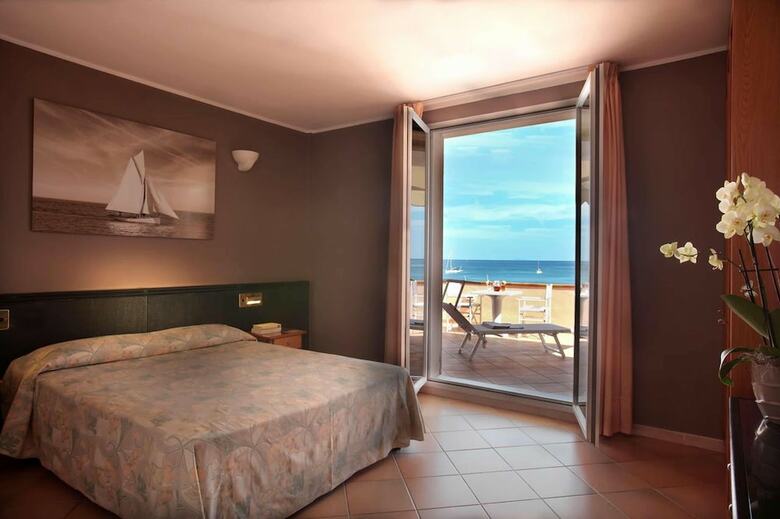 Hotel Riva Del Sole