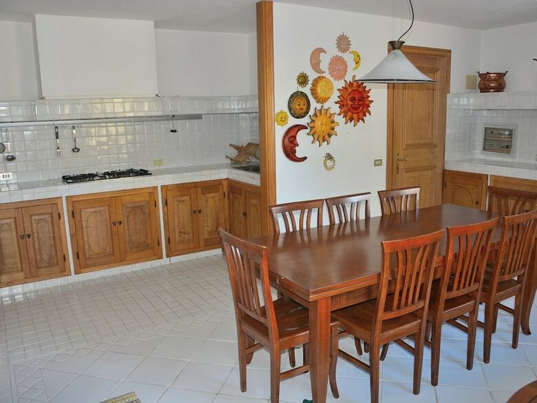 C� Cantoni Villa With Pool Lake View