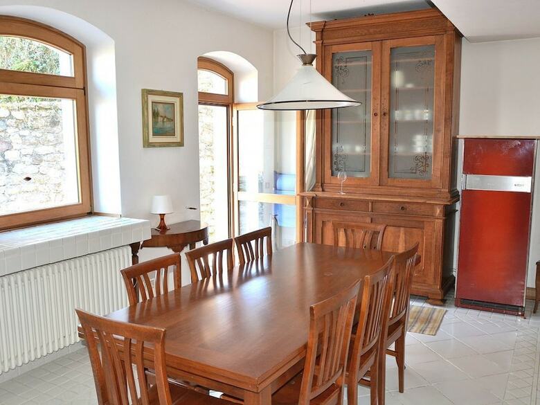 C� Cantoni Villa With Pool Lake View