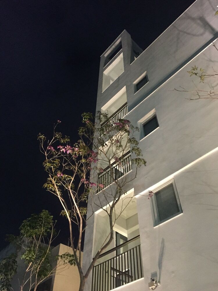 Tiin Tinn - Rivershore B&B