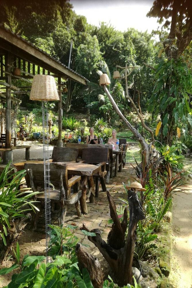 Hotel Bonhomie Beach Cottages