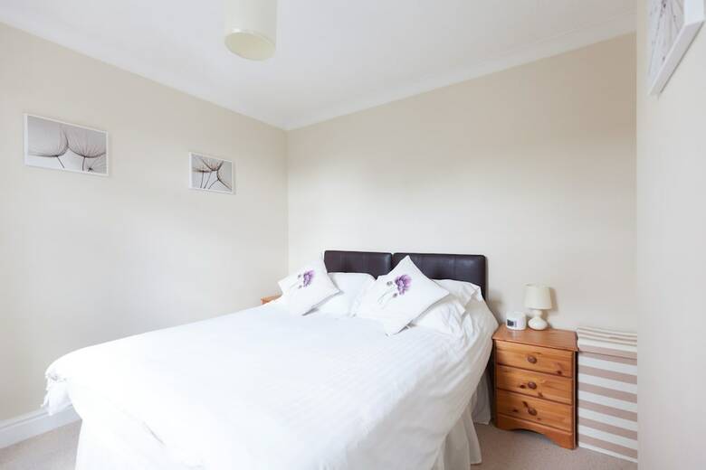 Toothbrush Apartments - Ipswich East - Cauldwell Ave