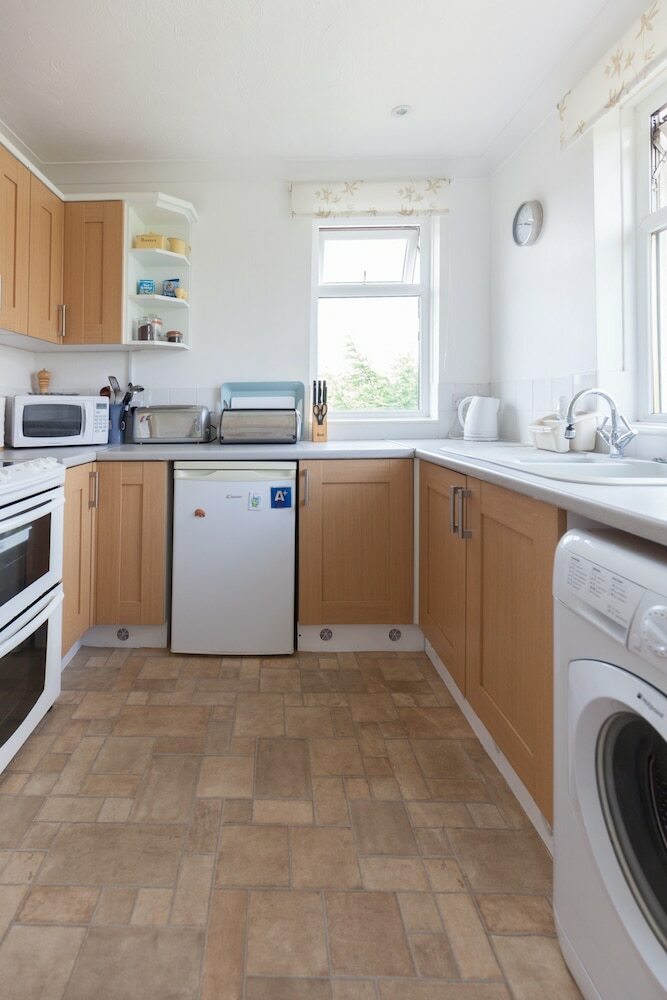 Toothbrush Apartments - Ipswich East - Cauldwell Ave
