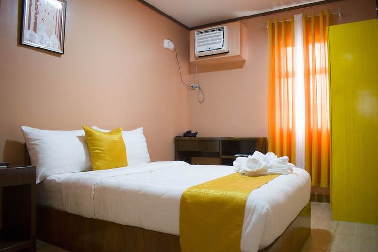 Royal Mansion Hotel