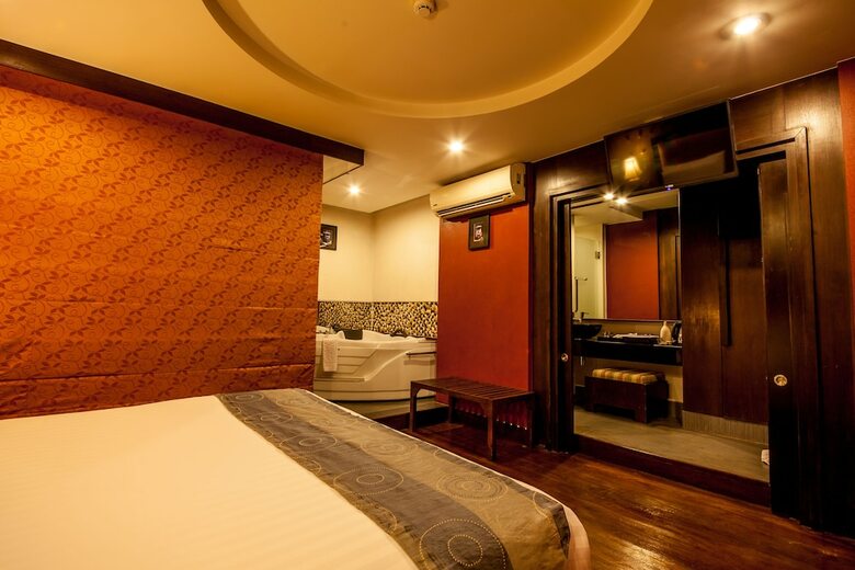 Nora Chaweng Hotel