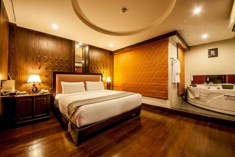 Nora Chaweng Hotel