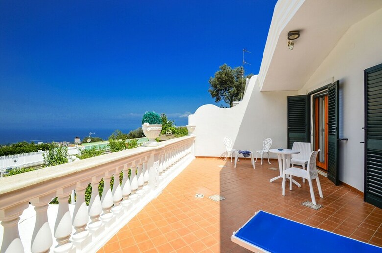 Villa Loto