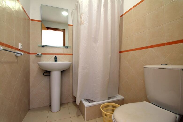 Apartamentos Ca�os Costa