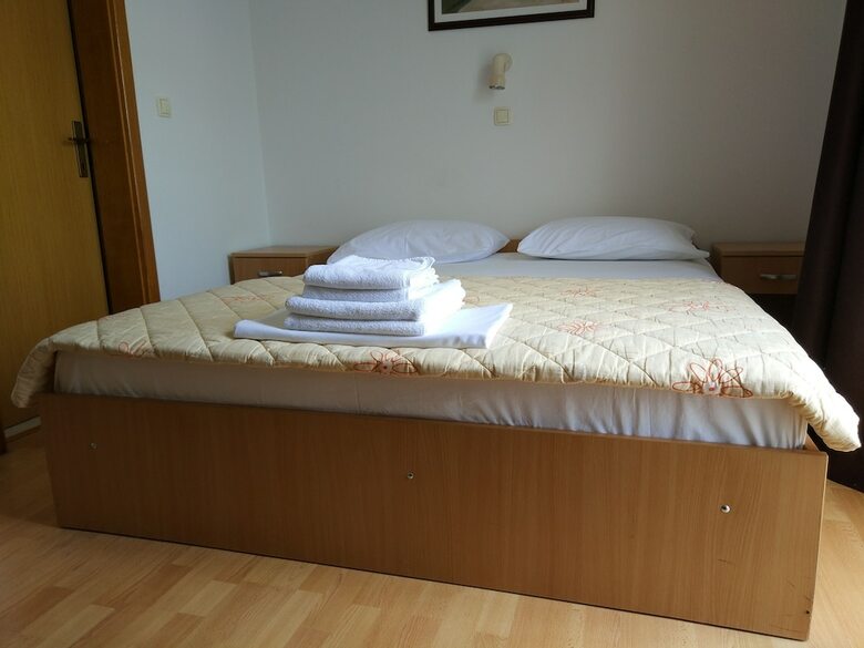 Pension Regina Mundi