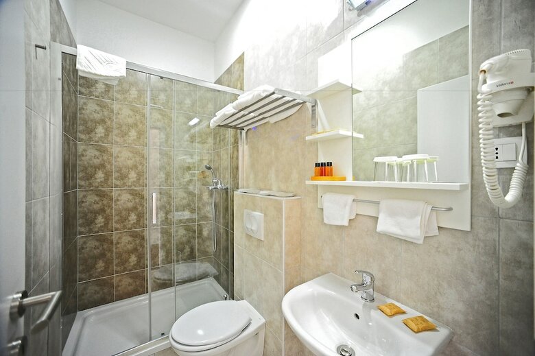 Hotel Valenti Rooms
