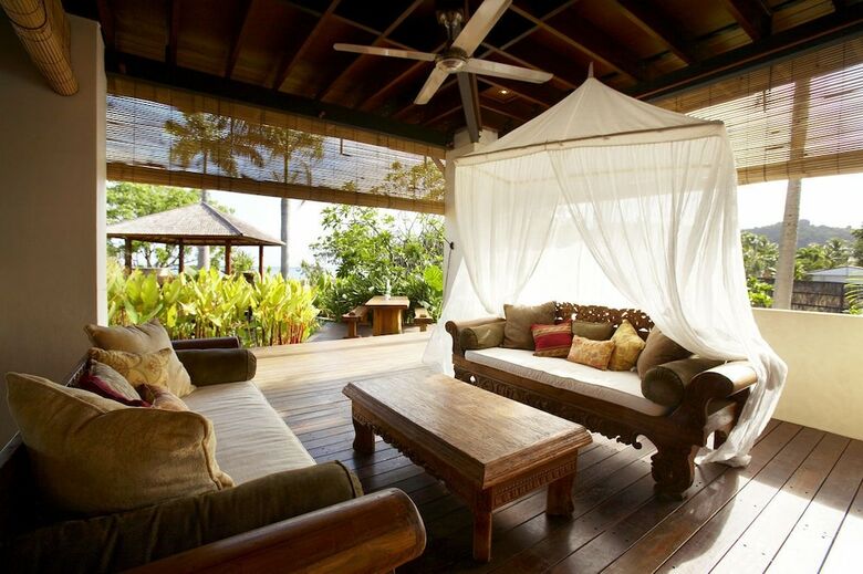 Villa Lotus House