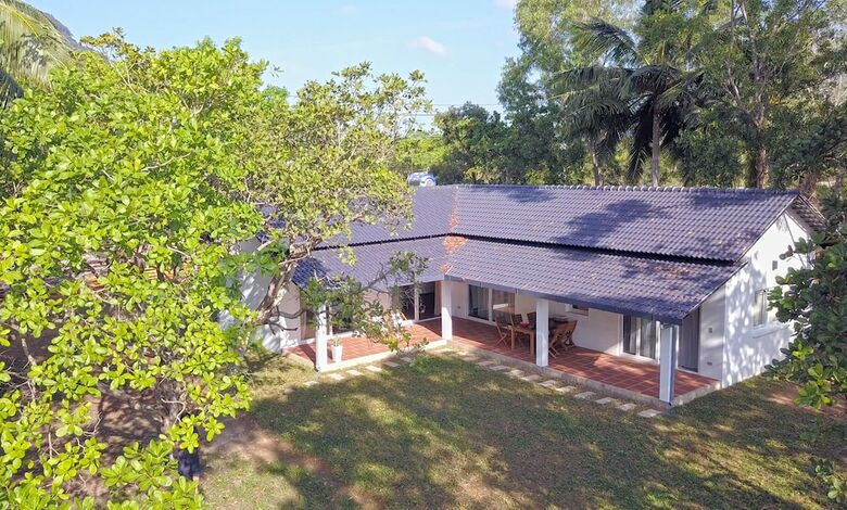 Cashew Cashew Villa