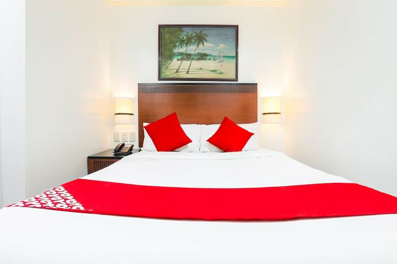Hotel Oyo 406 Royale Parc Inn & Suites