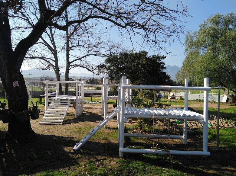 Aparthotel Wild Clover Cottages
