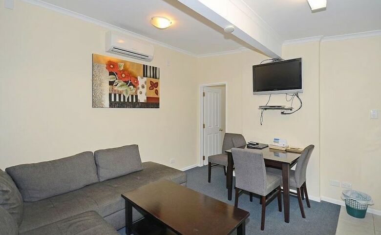 Trentham Motel