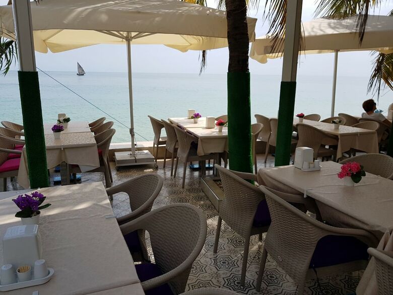 Bed & Breakfast Al Bahr Hotel & Restaurant