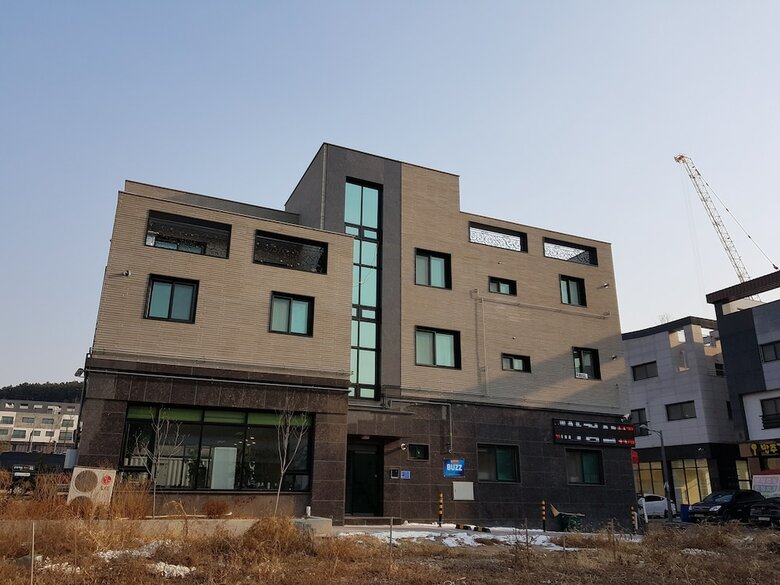 Hostal Buzz Guest House - Hostel