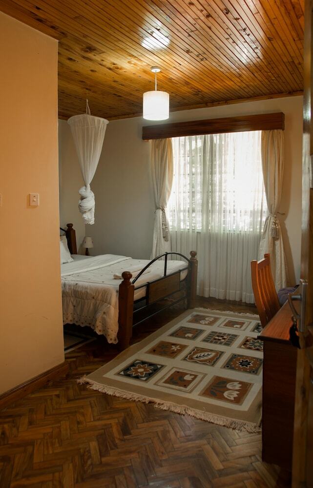 Bed & Breakfast Just At Home Guest House