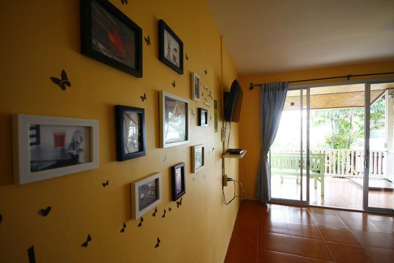 Hotel Insook Ko Larn Guesthouse