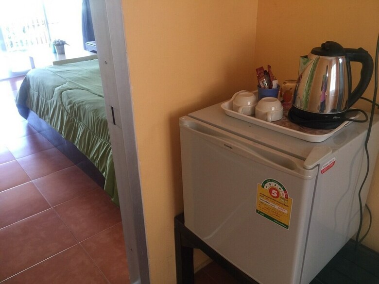 Hotel Insook Ko Larn Guesthouse