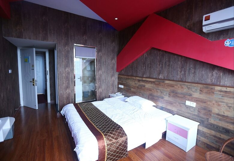 Hotel Jiangnan Impression Theme Hostel