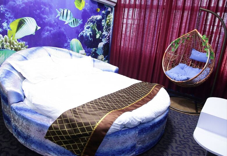 Hotel Jiangnan Impression Theme Hostel
