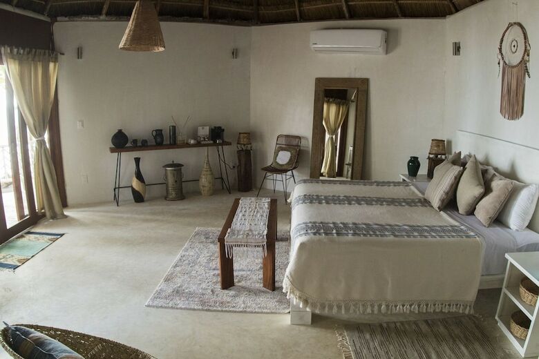Hotel Los Amigos Beach