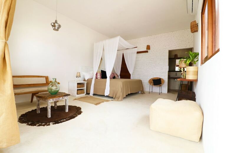 Hotel Los Amigos Beach