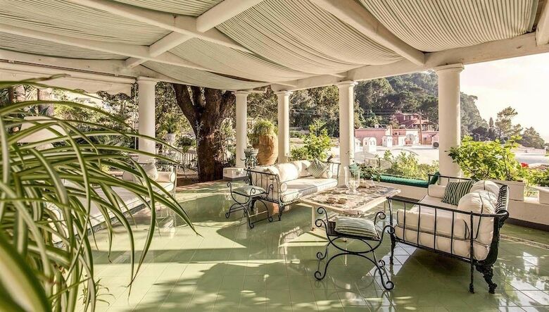 Villa Green Coral