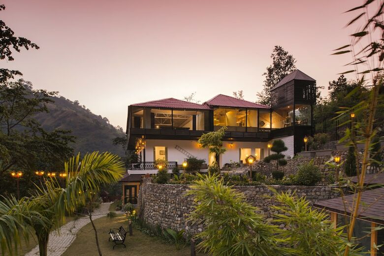 Hotel Shaantam Resorts & Spa