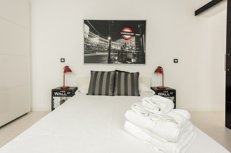 Apartamentos Plaza De La Morer�a City Center